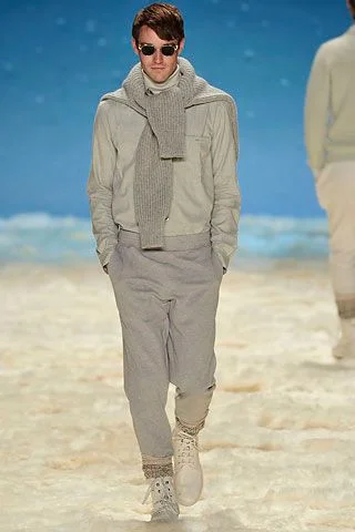 Look 16